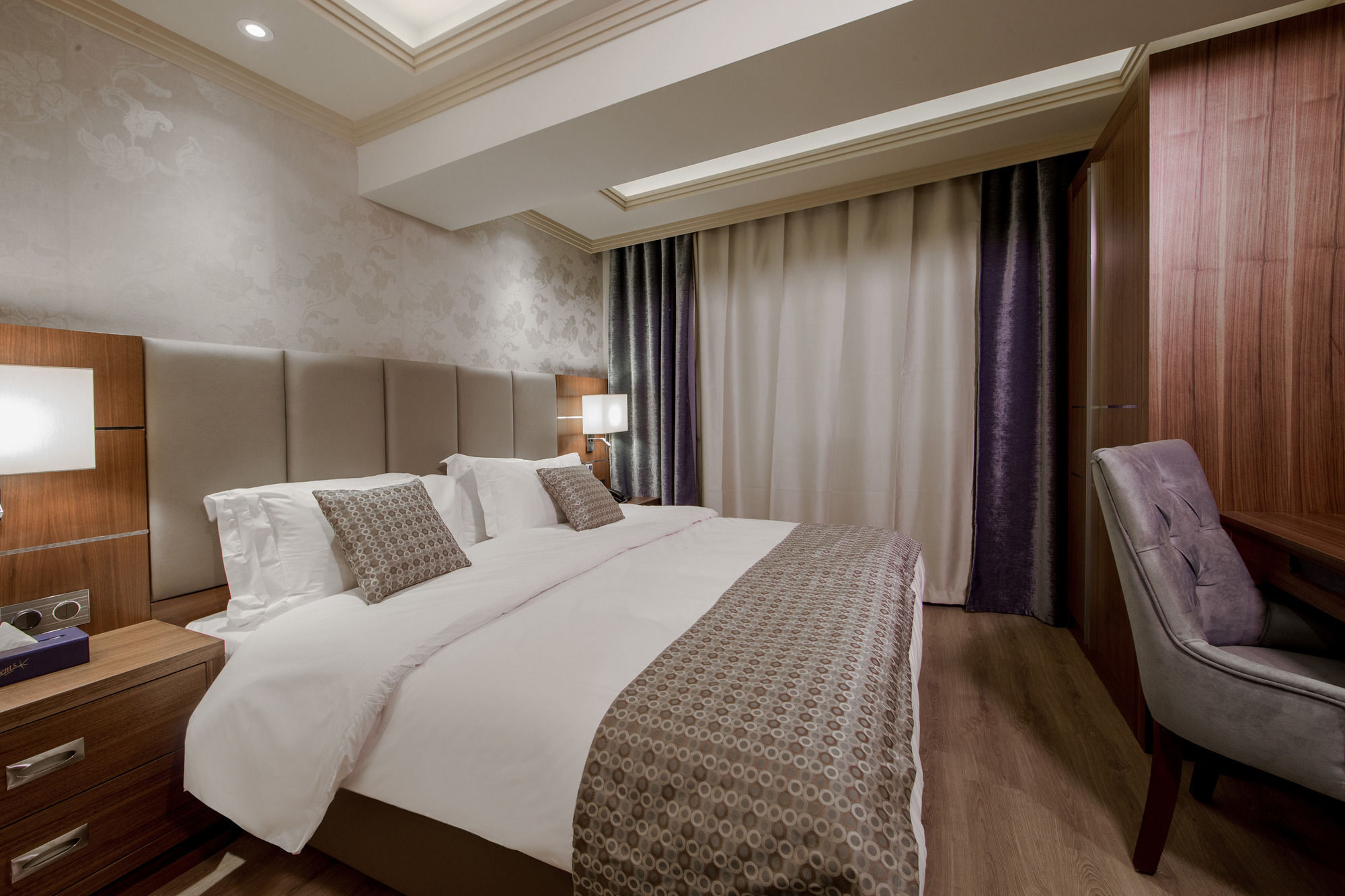 Gems Hotel 4*